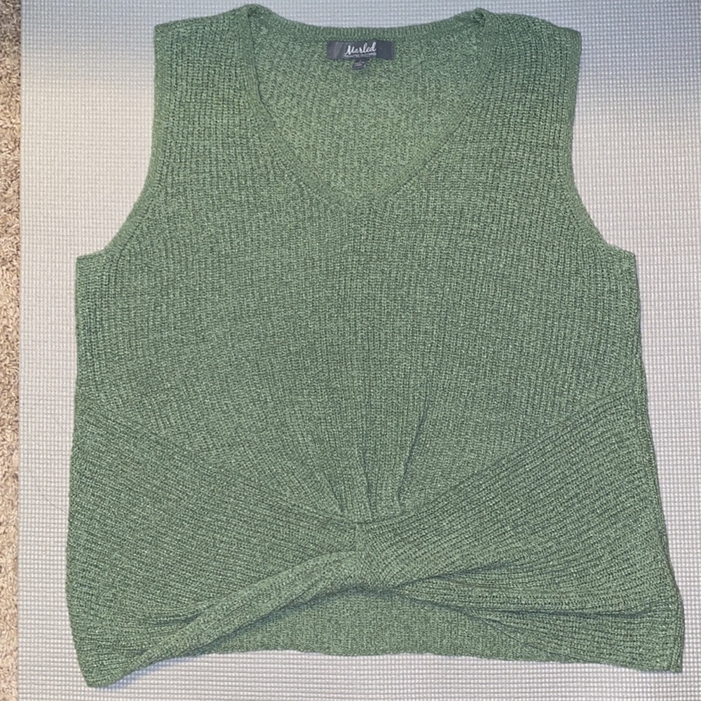 Green knitted tank top